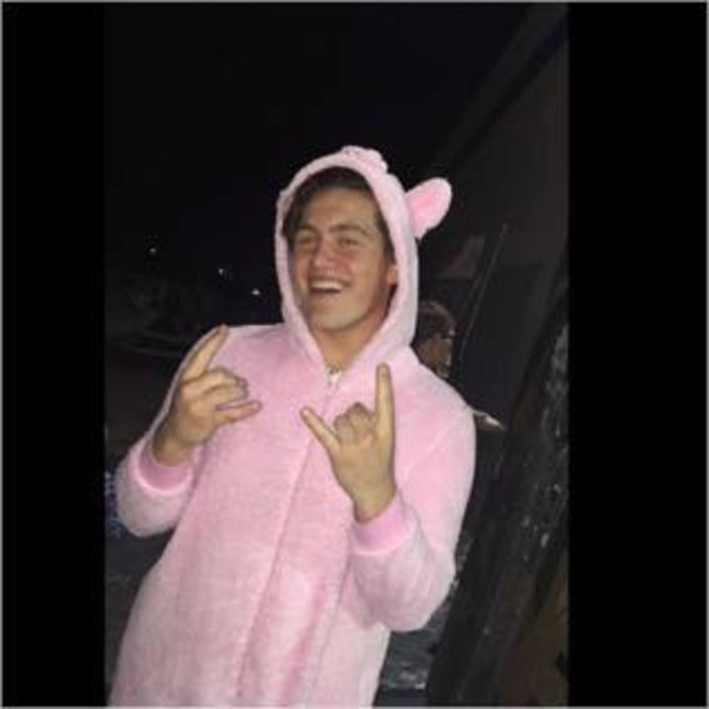 Meet your Posher, Joshua